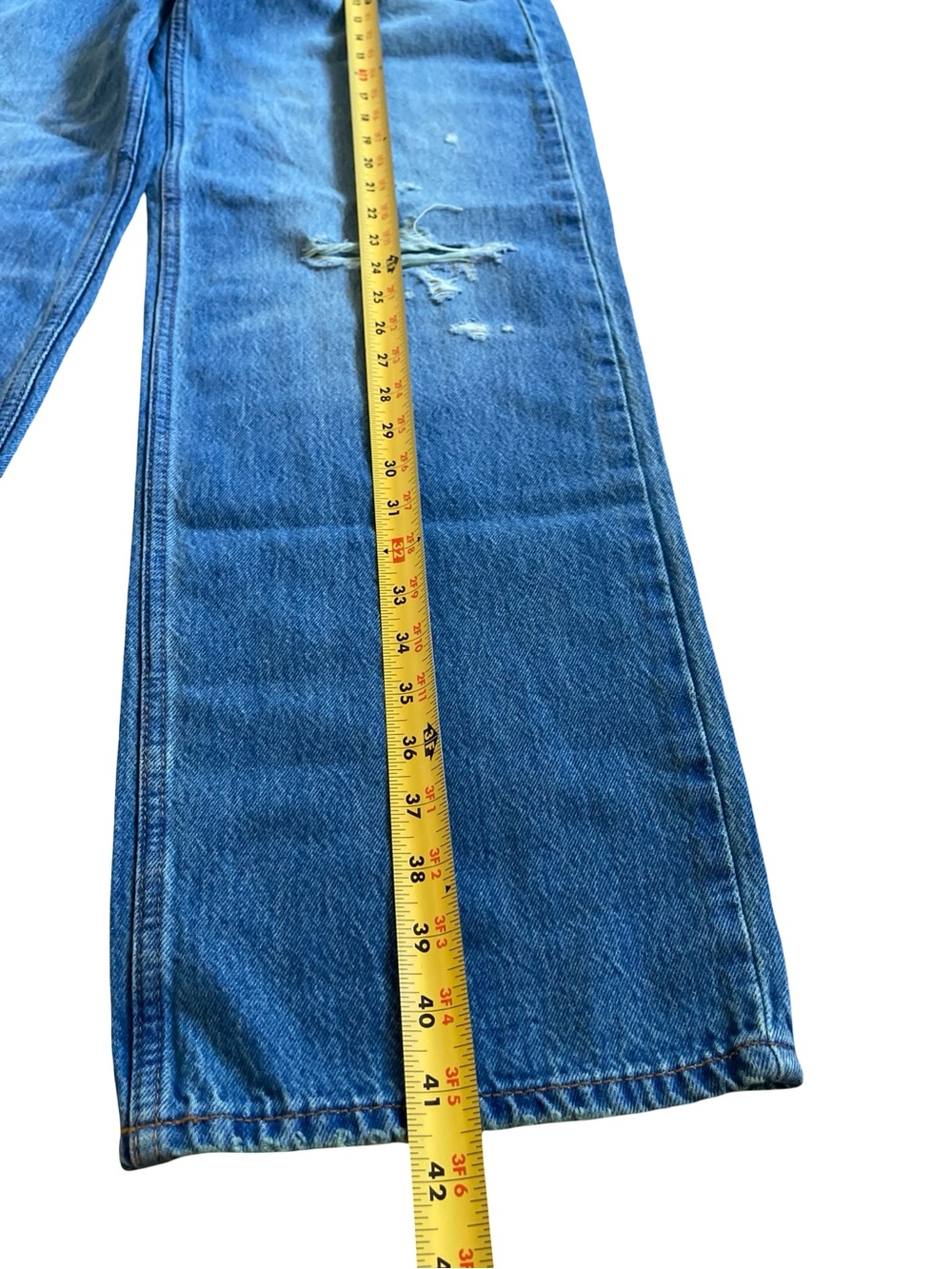 NWT Universal Thread 90s Baggy Mid-Rise Jeans - Size 4 Regular - Picture 3 of 6